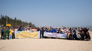 Hưởng ứng Ngày Quốc tế Không rác: Hơn 160 người tham gia dọn dẹp bãi biển