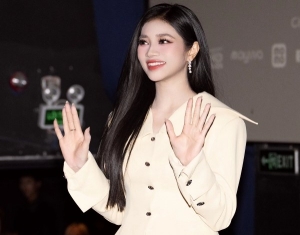 Á hậu Minh Kiên nỗ lực tìm cơ hội phát triển bản thân