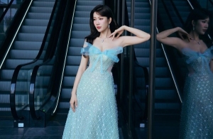 Thúy Ngân đón tuổi 35 độc thân