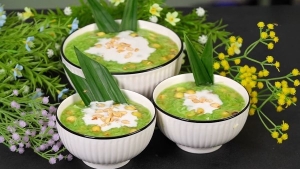 Thực đơn hàng ngày: Chè cốm khô hạt sen