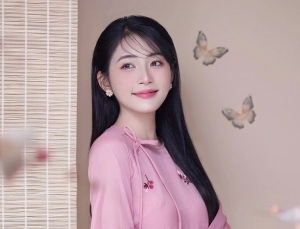 Nông Thị Hằng gây chú ý khi đại diện đội tuyển Bồ Đào Nha tại 