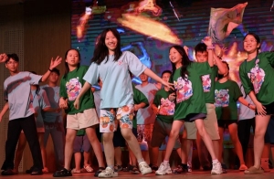 Khơi dậy niềm đam mê khoa học tại trại hè khoa học lớn nhất trường Ams