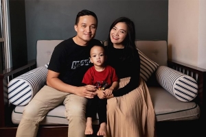 Những chuyện tình đặc biệt của sao Việt bên các bác sĩ