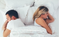 Những thói quen âm thầm khiến đời sống chăn gối vợ chồng nguội lạnh