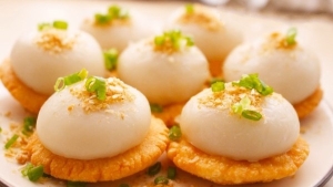 Thực đơn hàng ngày: Bánh ram ít Huế