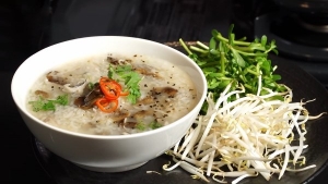 Thực đơn hàng ngày: Cháo nấm tràm